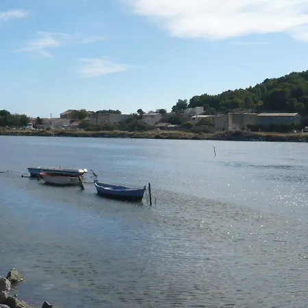 Port.2 Gruissan