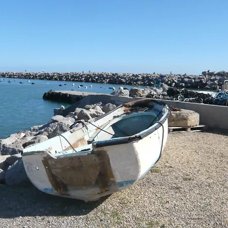 Port.2 * Gruissan